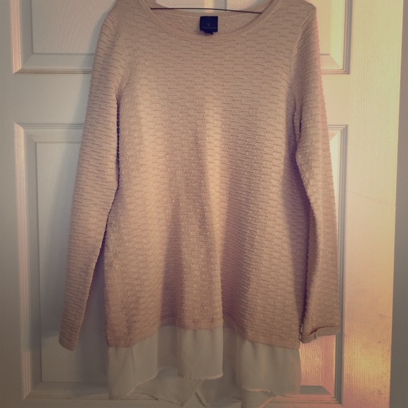 Long sweater perfect with skinny jeans or leggings