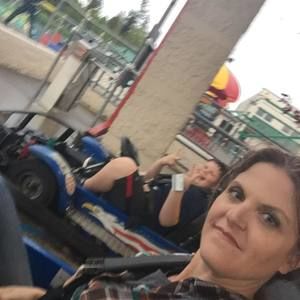 Meet your Posher, Laura