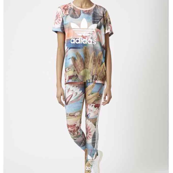 ‼SOLD‼️‼️ tropical adidas set