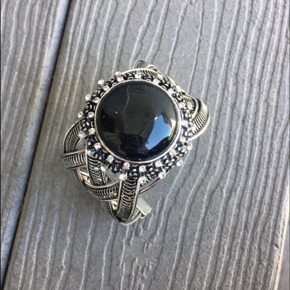 Black Gem Bangle - Picture 2 of 3