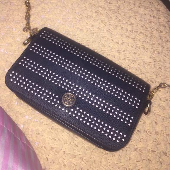 Tory butch Robinson chain wallet