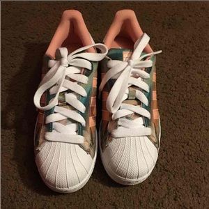 Sold!! Tropical adidas