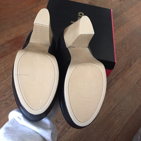 Black High heeled boots - Picture 3 of 4