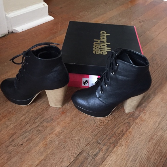 Black High heeled boots - Picture 4 of 4