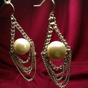 Chain and Pearl Dangle Earrings