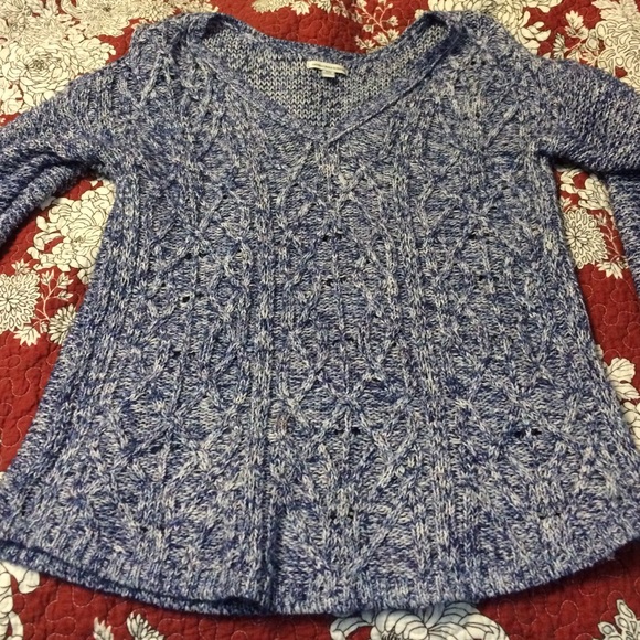 Sweater. Medium but fits like a large