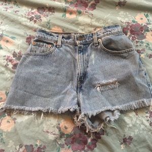 High Waisted Levi Shorts