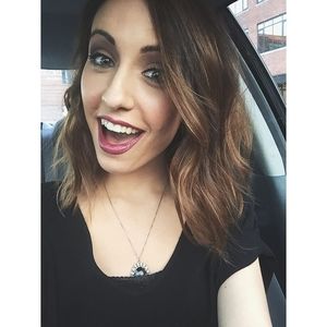 Meet your Posher, Amy