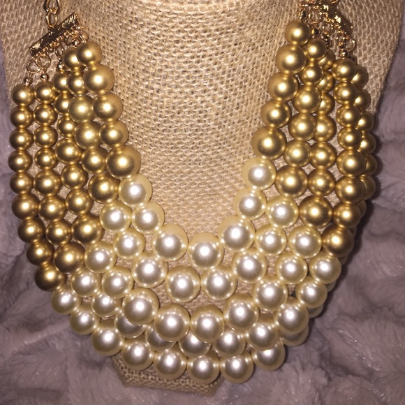 Jewelry Set - Picture 3 of 3