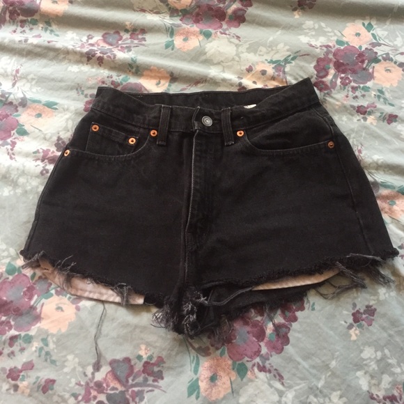 High Waisted Levi Shorts
