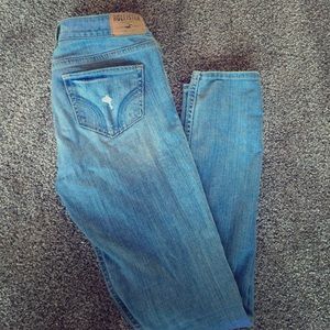 Hollister skinny jeans