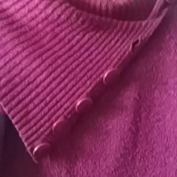 Sweater - Picture 2 of 4