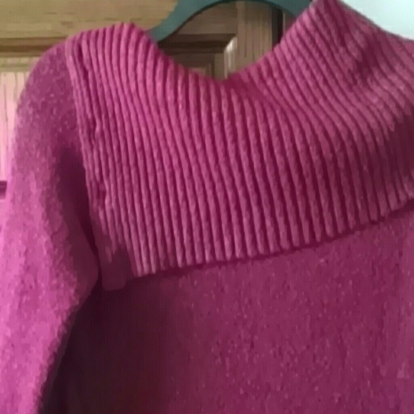 Sweater - Picture 3 of 4