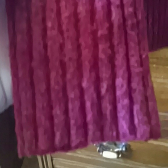 Sweater - Picture 4 of 4