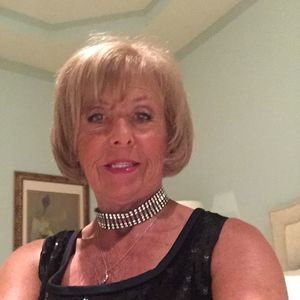 Meet your Posher, Maxine