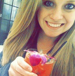 Meet your Posher, Kaitlin