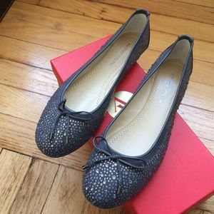 Adrienne Vittadini slip on shoes in grey sparkles