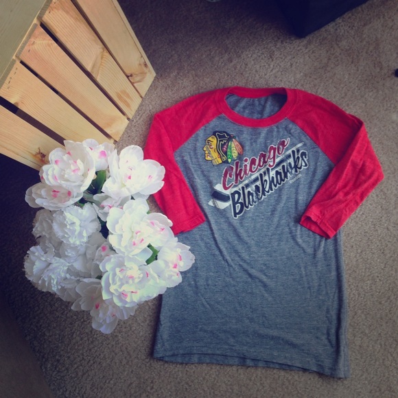 Chicago Blackhawks Woman's Baseball T-Shirt