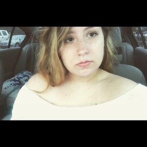 Meet your Posher, Alyvia