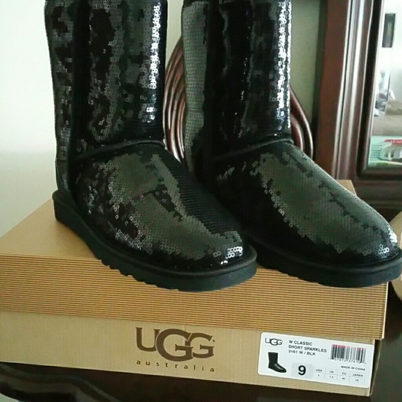BRAND NEW Sparkle Uggs