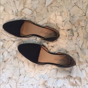 New without box flats. Size 8 1/2