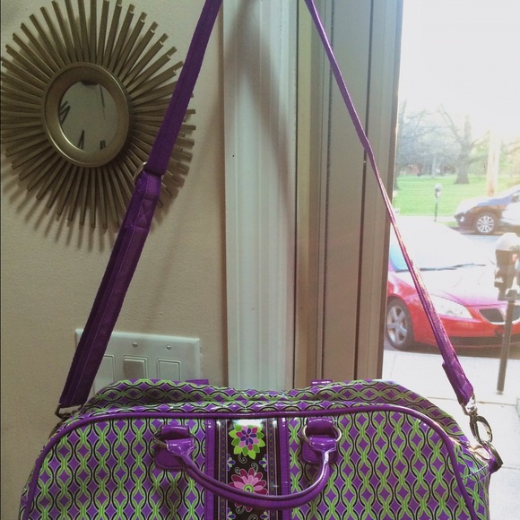 ✨SOLD✨ Vera Bradley FRILL Duffel Bag | Weekender - Picture 2 of 4