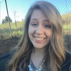 Meet your Posher, Chelsey