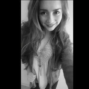 Meet your Posher, Jessica