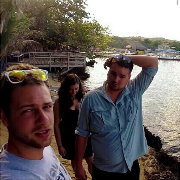 Meet your Posher, Brittany :) - Picture 3 of 4