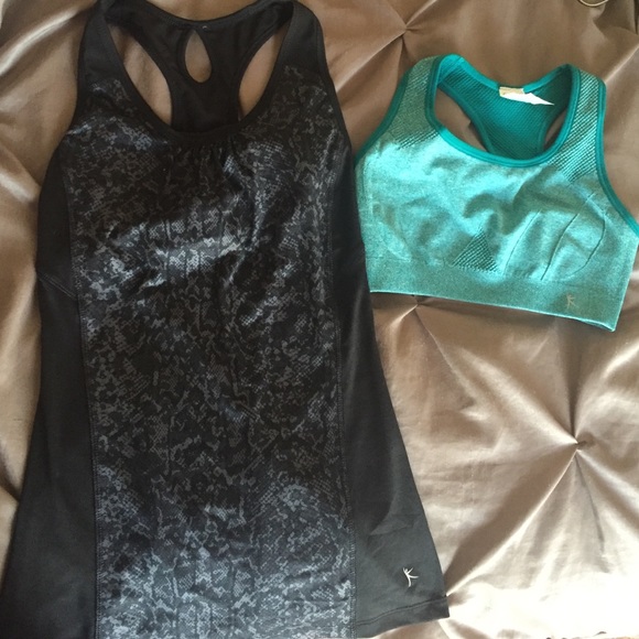 💪🏽 NWOT Dri-fit workout shirt and sports bra!