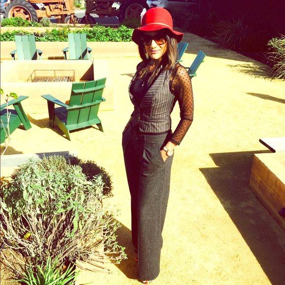 Gray chic Vest. Fits XS. Excellent condition.