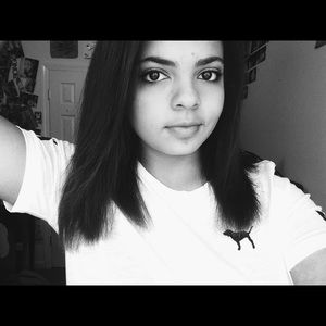 Meet your Posher, Ariana