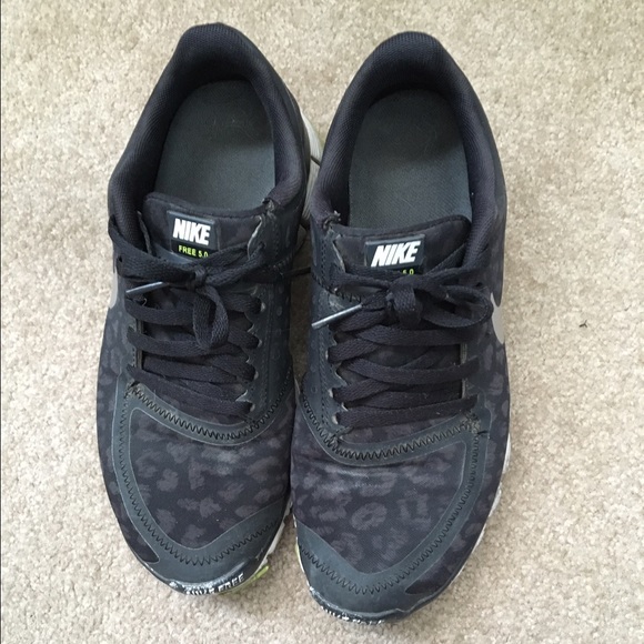 Nike 6.5 free run 5.0 black leopard print neon