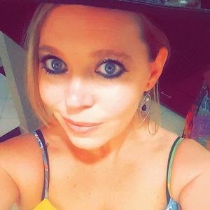 Meet your Posher, Robin