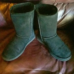 Bearpaw boots