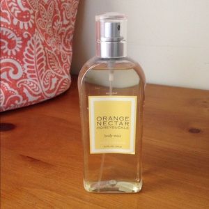Ann Taylor Orange Nectar Honeysuckle Body Mist