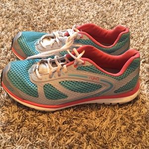 Kelly Ripa for Ryka women's tennis shoes