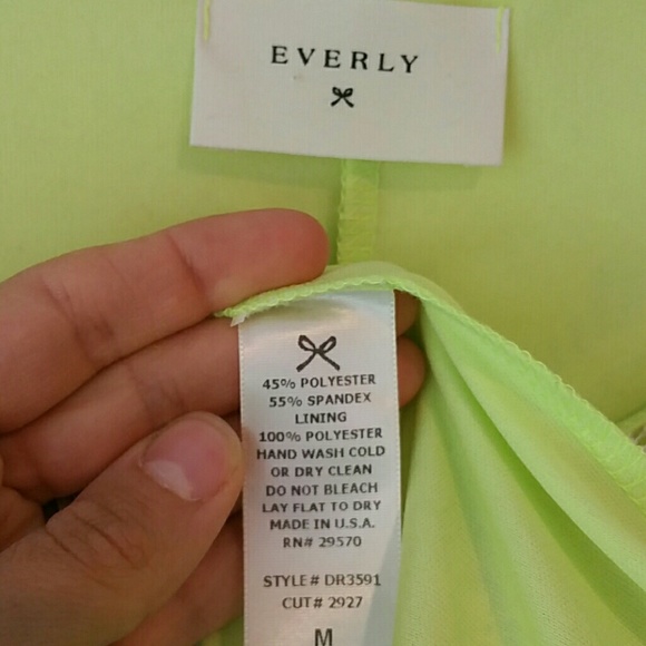 Everly lace dress with bright yellow/green slip - Picture 2 of 4