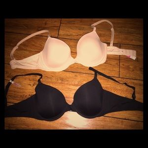 Victoria's Secret  PINK bra 36 C Duo!!