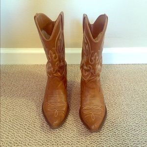 Yee haw! Cowboy boots