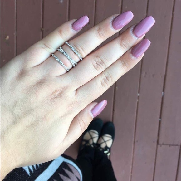 New Last 1 Beautiful Dainty Spiral Crystal  Ring - Picture 2 of 3