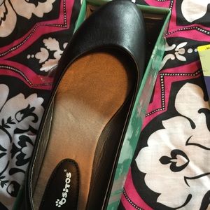 Round tie flats
