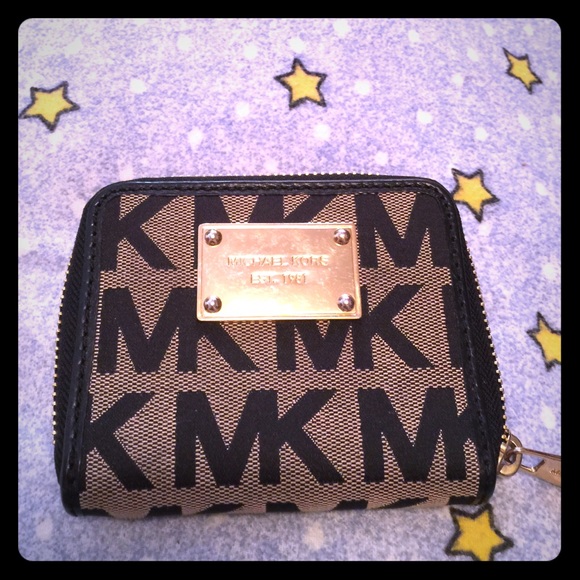 Michael Kors wallet