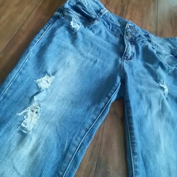 Size 8 skinny jeans for 12 dollars - Picture 2 of 4