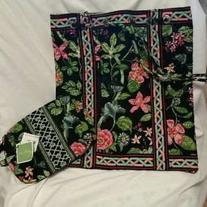 Vera Bradley Backsack and matching cosmetic bag