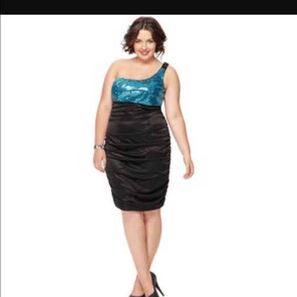 Plus size dress