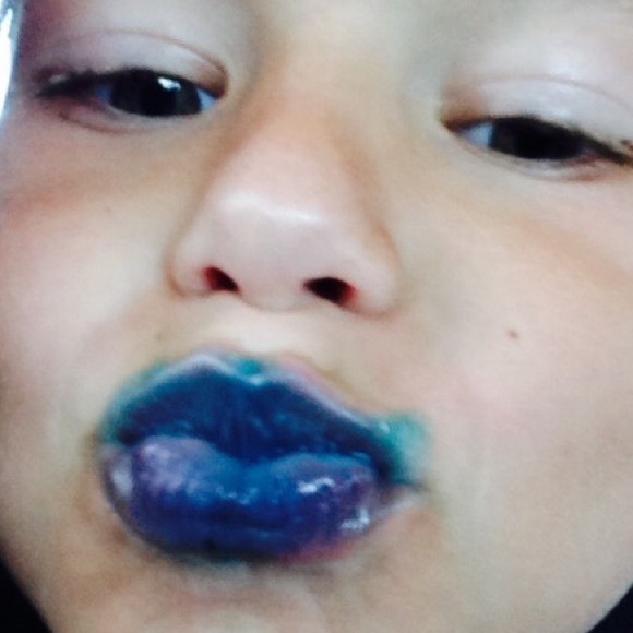 Meet your Posher, Lilly