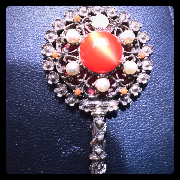 VINTAGE BABY HANDHELD PEARL/STONED MIRROR + 2 gift