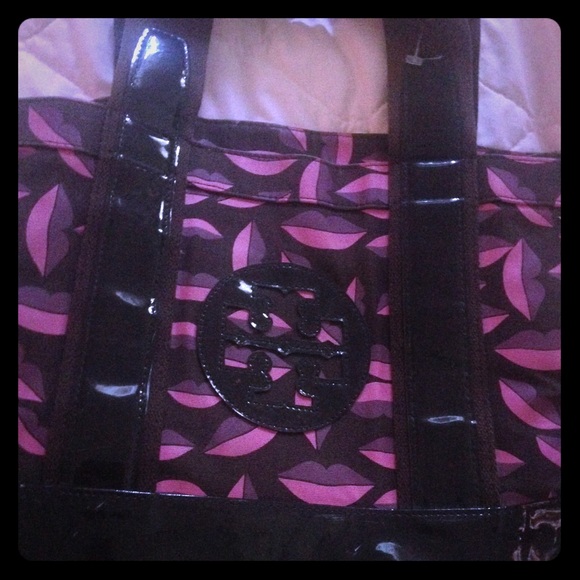 Tory burch Lip Pattern Bag