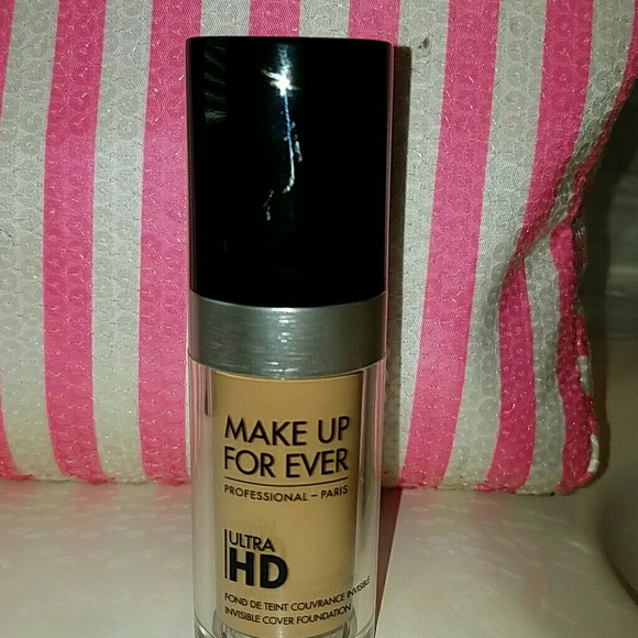 Makeup Forever HD liquid foundation